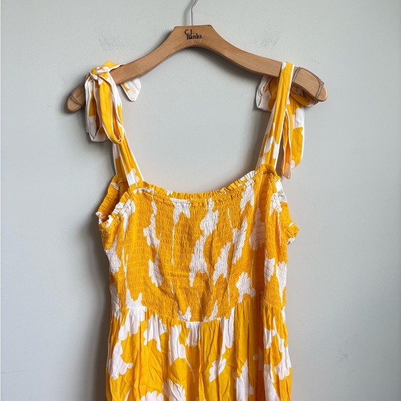 DVF X Target Women's Smocked Tie Strap Ginkgo Yellow Midi Dress 1X NWOT - Picture 5 of 7